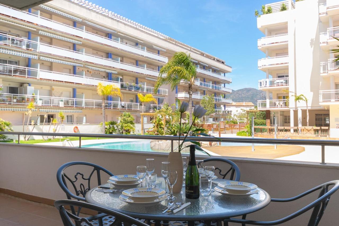 Апартаменты Apartamento Port Canigo Bajo Vista Piscina Росас Экстерьер фото